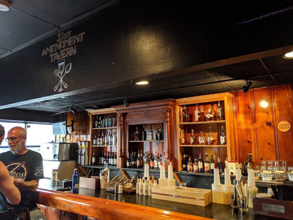21st Amendment Tavern | restaurant | 1481 S Shelby St, Louisville, KY 40217, USA | 5026547221 OR +1 502-654-7221