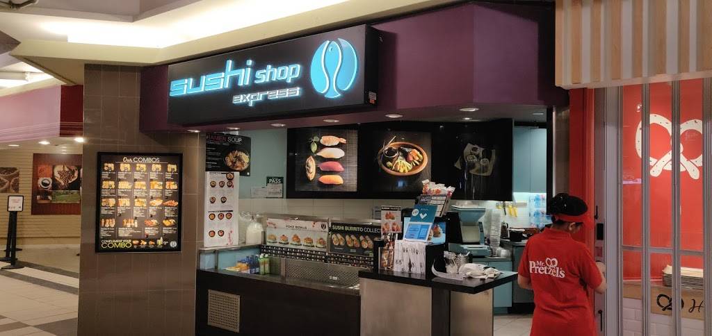 Sushi Shop | restaurant | 2300 Yonge St, Toronto, ON M4P 1E4, Canada | 4164851758 OR +1 416-485-1758