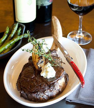 18 Oaks | restaurant | 23808 Resort Pkwy, San Antonio, TX 78261, USA | 2104915825 OR +1 210-491-5825