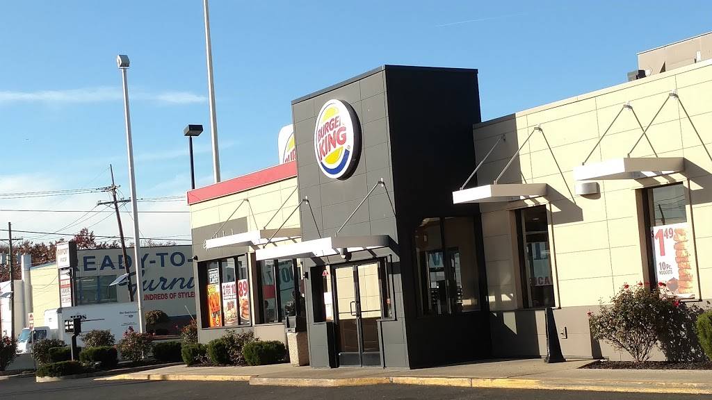 Burger King | restaurant | 7850 S Crescent Blvd, Pennsauken Township, NJ 08109, USA | 8563244626 OR +1 856-324-4626