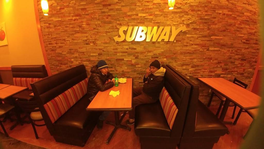 Subway | restaurant | 1739 Walkley Rd #3, Ottawa, ON K1V 0C2, Canada | 6137317311 OR +1 613-731-7311