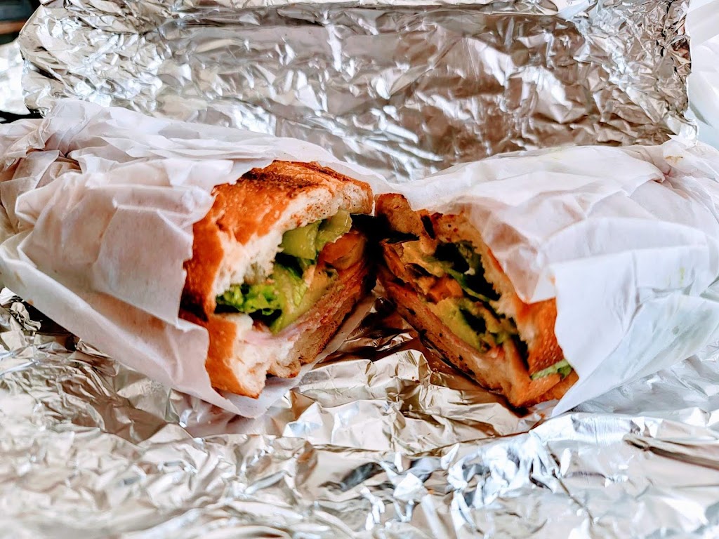 Que Tortas | restaurant | 727 W San Marcos Blvd #104, San Marcos, CA 92078, USA | 7602903465 OR +1 760-290-3465