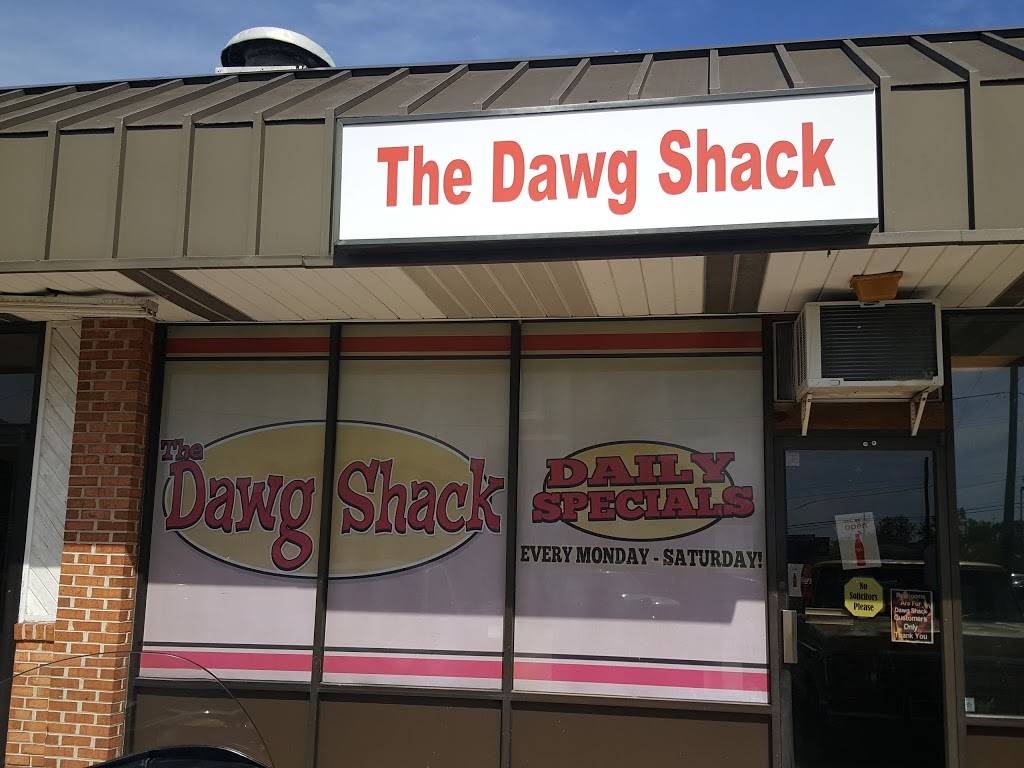 Dawg Shack | restaurant | 7924 Chesapeake Blvd # E, Norfolk, VA 23518, USA | 7575887785 OR +1 757-588-7785
