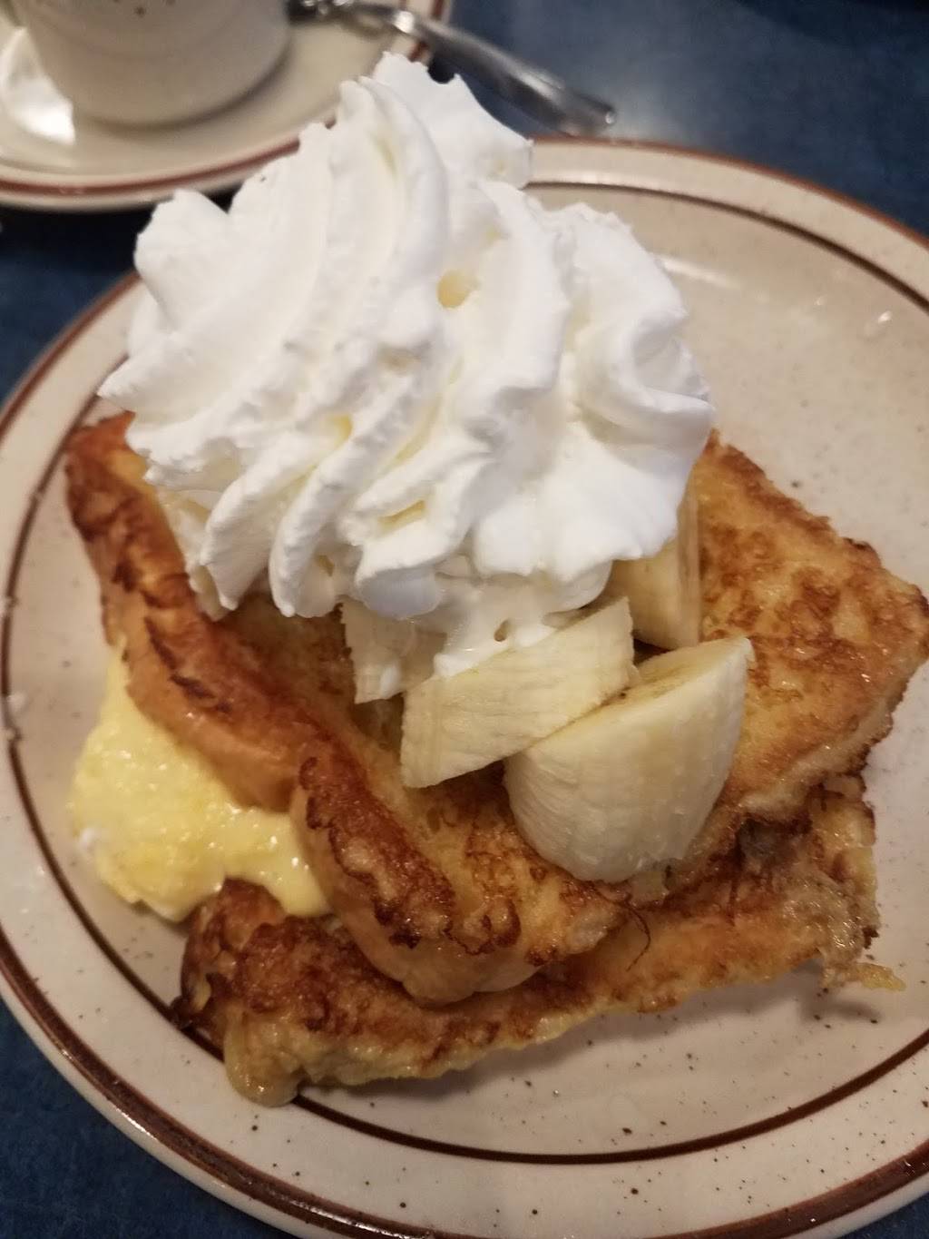 Angels House Of Pancakes | restaurant | 510 W Lincoln Ave, Goshen, IN 46526, USA | 5749715038 OR +1 574-971-5038