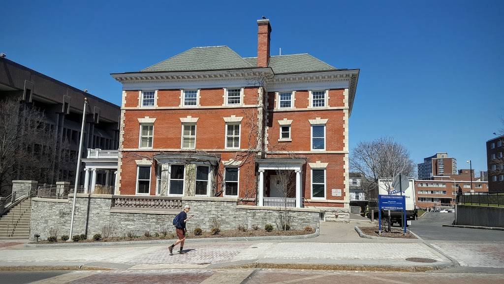 Goldstein Alumni & Faculty Center | restaurant | 401 University Pl, Syracuse, NY 13210, USA | 3154433102 OR +1 315-443-3102