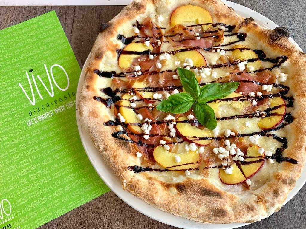 Vivo Pizza+Pasta | restaurant | 17285 Leslie St, Newmarket, ON L3Y 0A4, Canada | 9058958486 OR +1 905-895-8486