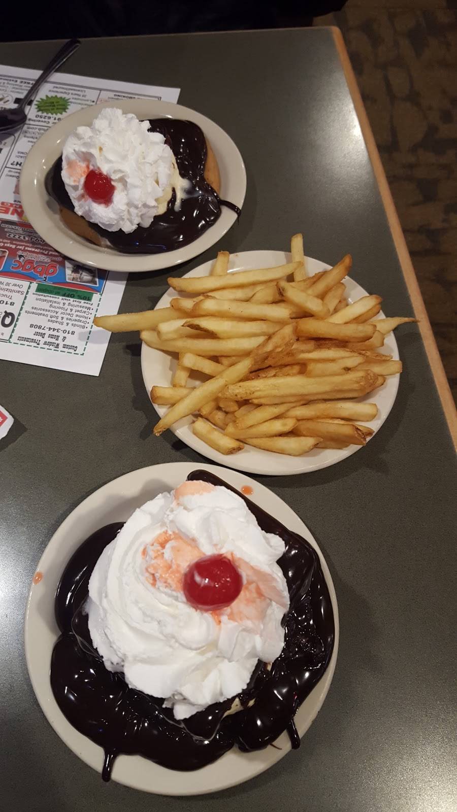 Big Boy | restaurant | 11432 S Saginaw St, Grand Blanc, MI 48439, USA | 8106946617 OR +1 810-694-6617