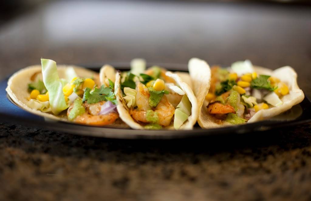 Victor’s Mexican Grill | restaurant | 1901 20th St, Bakersfield, CA 93301, USA | 6614893000 OR +1 661-489-3000