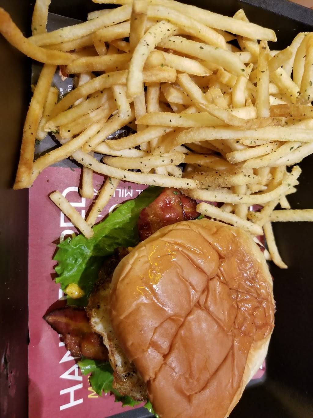 Steak n Shake | restaurant | 5619 W Loop 1604 N, San Antonio, TX 78253, USA | 2106889692 OR +1 210-688-9692