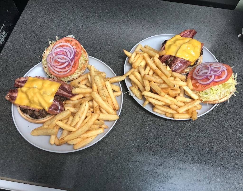 Broadway Pizza | restaurant | 7320 Niagara Falls Blvd, Niagara Falls, NY 14304, USA | 7162832500 OR +1 716-283-2500