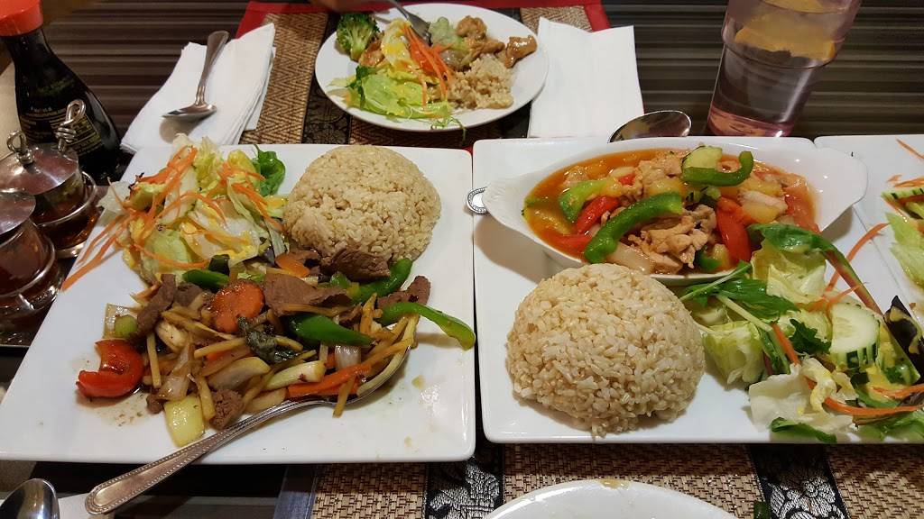 Rosie Thai Cuisine | restaurant | 20560 E Arrow Hwy, Covina, CA 91724, USA | 6263317679 OR +1 626-331-7679