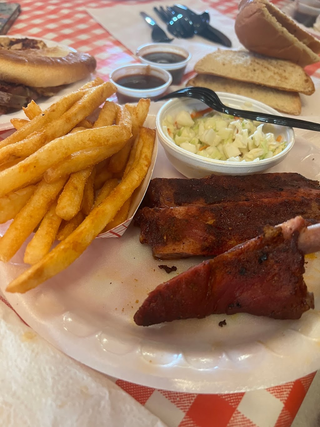 Smoke Shack Bar-B-Q | restaurant | 20608 AR-365, Maumelle, AR 72113, USA | 5018034935 OR +1 501-803-4935