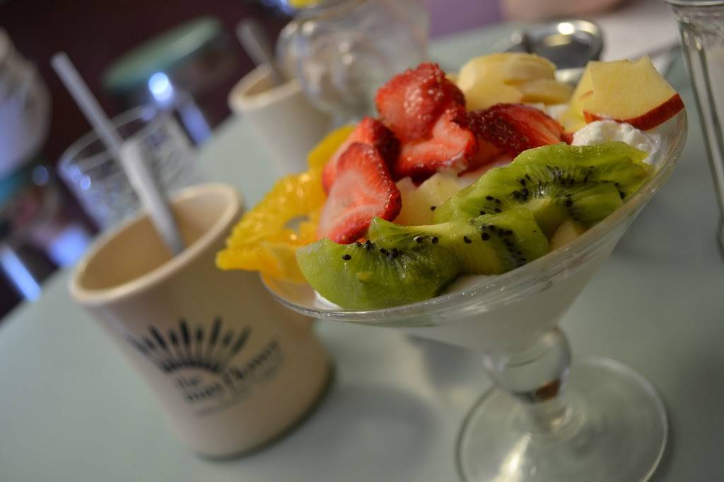 Mayflower Lunch | restaurant | 622 W Broad St, Bethlehem, PA 18018, USA | 6106918111 OR +1 610-691-8111