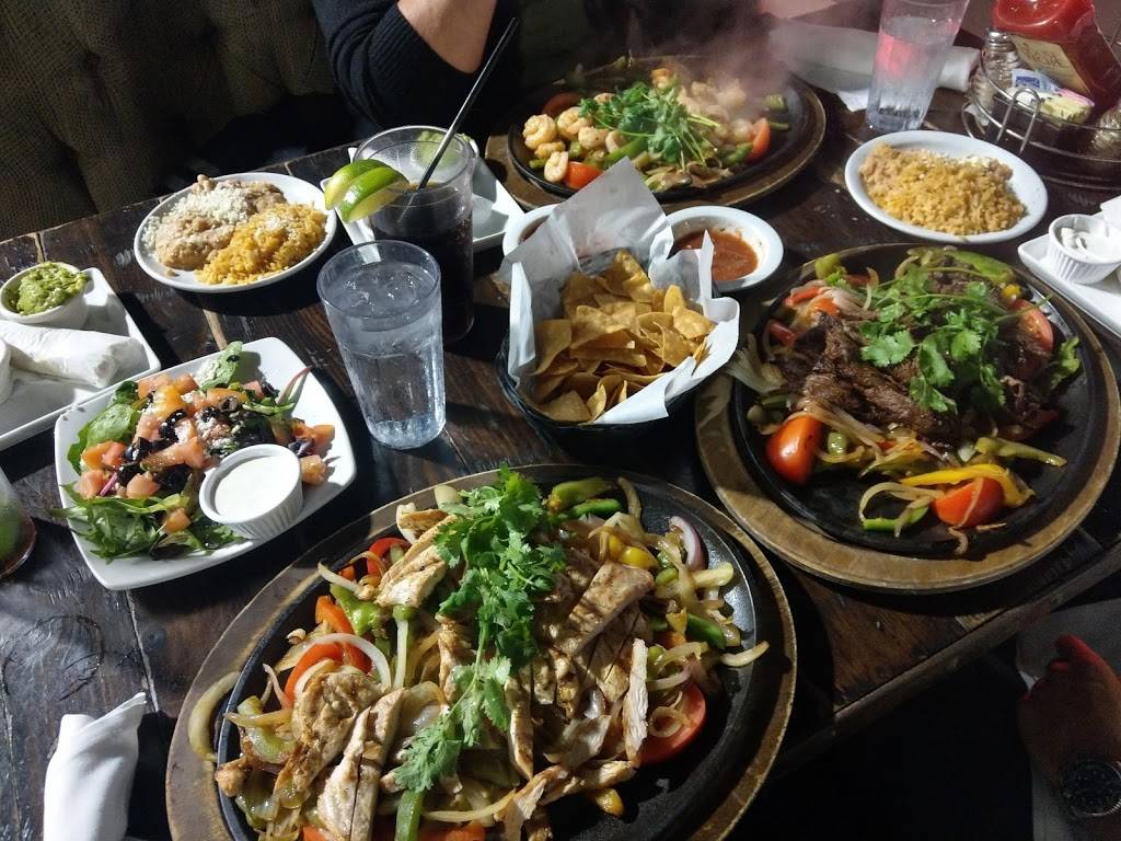 DosToros | restaurant | 221 Main St, Huntington Beach, CA 92648, USA | 7145363194 OR +1 714-536-3194