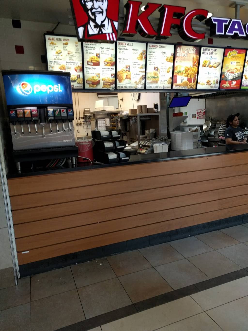 Taco Bell | meal takeaway | 2960 Kingsway Dr, Kitchener, ON N2C 2H7, Canada | 5198940101 OR +1 519-894-0101