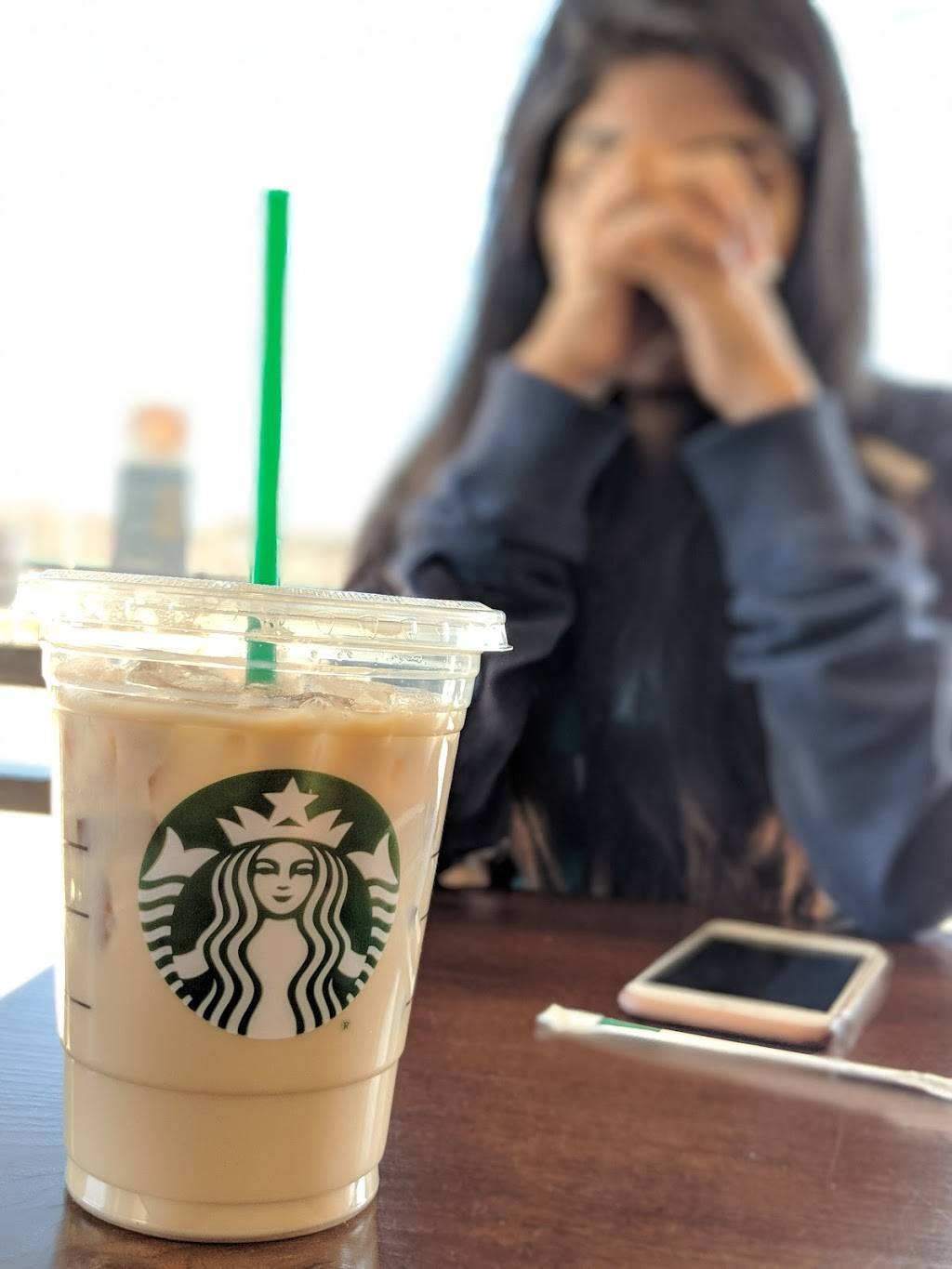 Starbucks | cafe | 2003 W Monroe St, Springfield, IL 62704, USA | 2177932193 OR +1 217-793-2193