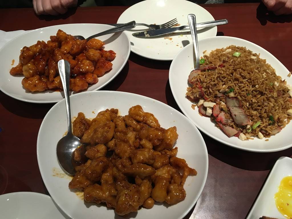 Lucky Dragon Delight | restaurant | 854 March Rd, Kanata, ON K2W 0A5, Canada | 6135918811 OR +1 613-591-8811