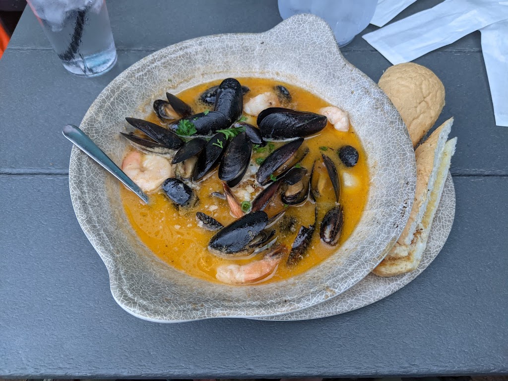 Sisters of the Sea Waterfront Bar & Grill | restaurant | 3901 Thomas Dr, Panama City Beach, FL 32408, USA | 8566376243 OR +1 856-637-6243