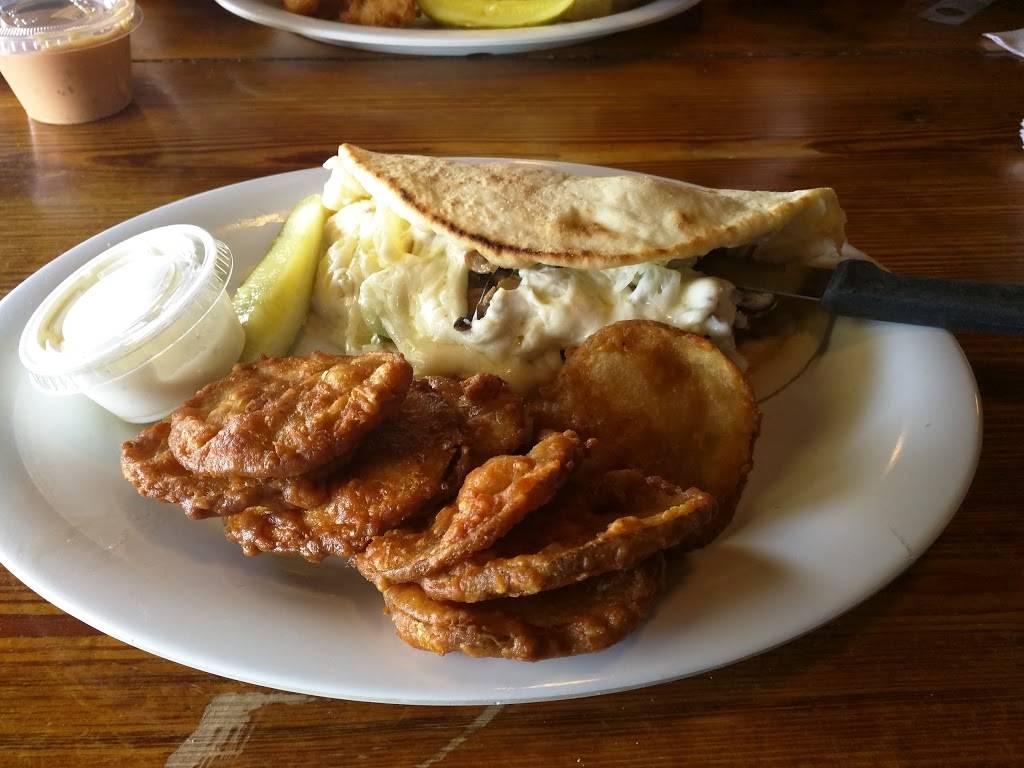 Spankys Pizza Galley & Saloon | restaurant | 317 E River St, Savannah, GA 31401, USA | 9122363009 OR +1 912-236-3009