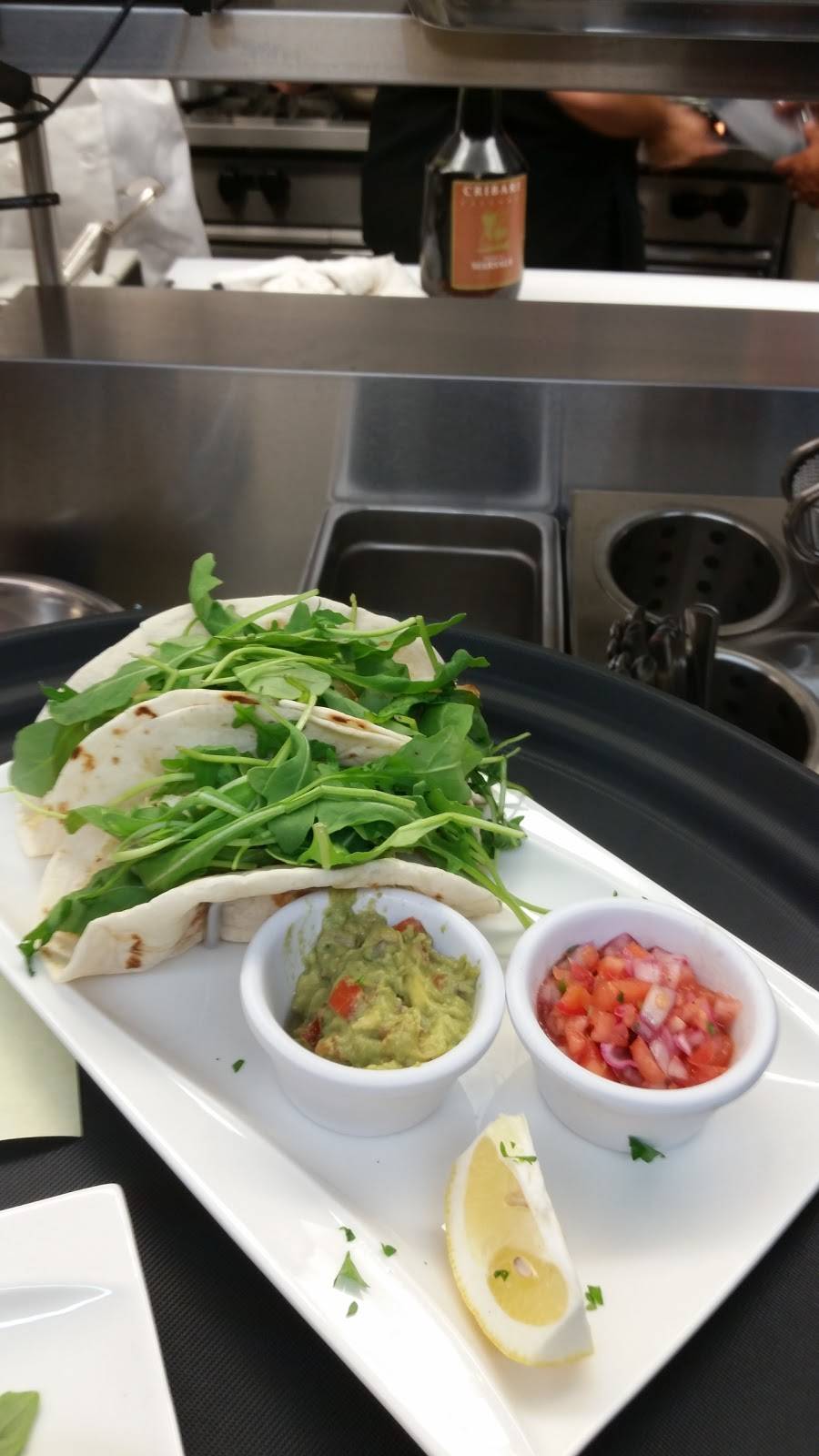 The Cove Restaurant | restaurant | 2633 Holden Beach Rd SW, Supply, NC 28462, USA | 9108462633 OR +1 910-846-2633