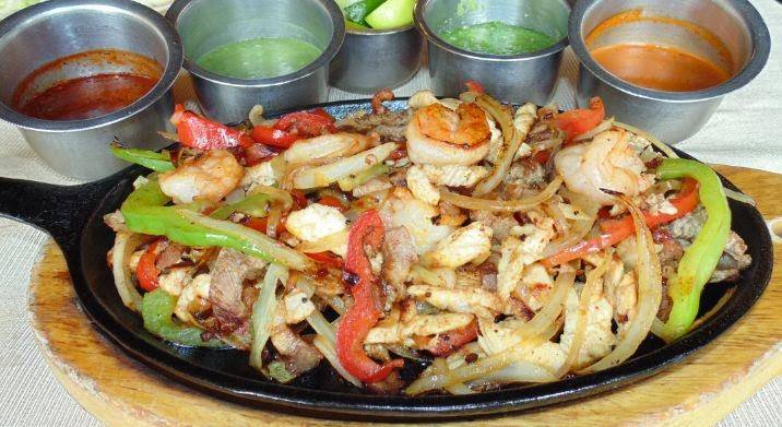 Los Carboncitos | restaurant | 722 Sheridan Boulevard, Denver, CO 80214, USA | 3035731617 OR +1 303-573-1617