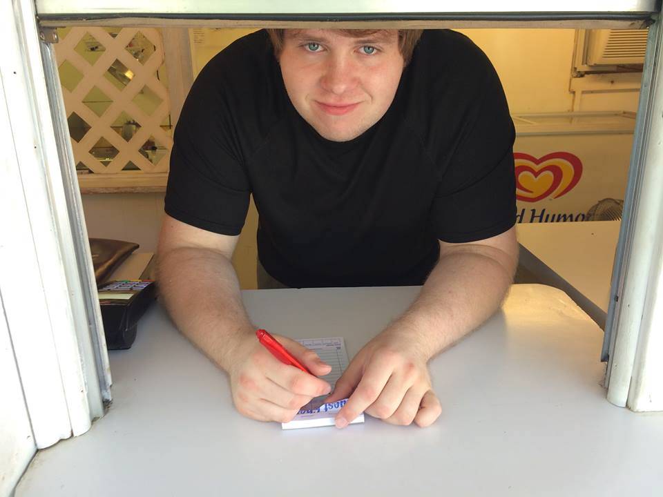 Quik Burger | restaurant | 2197 S Lee Hwy, Cleveland, TN 37311, USA | 4234720463 OR +1 423-472-0463