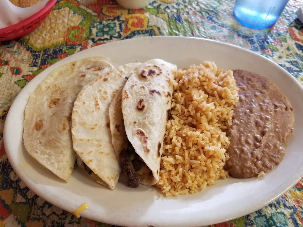 Mi Sombrero | restaurant | 3401 N Shepherd Dr #4, Houston, TX 77018, USA | 7138627244 OR +1 713-862-7244