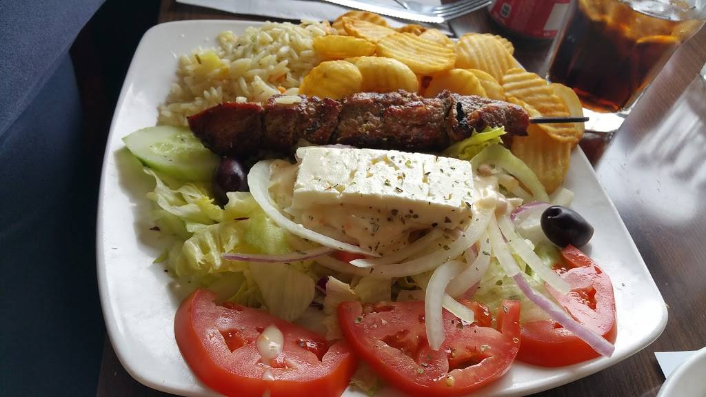 Marathon Souvlaki | restaurant | 5365 Rue des Jockeys, Montréal, QC H4P 2T8, Canada | 5147316455 OR +1 514-731-6455