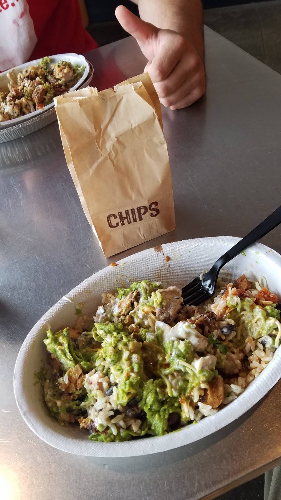 Chipotle Mexican Grill | restaurant | 4000 University Ave, Madison, WI 53705, USA | 6082334305 OR +1 608-233-4305