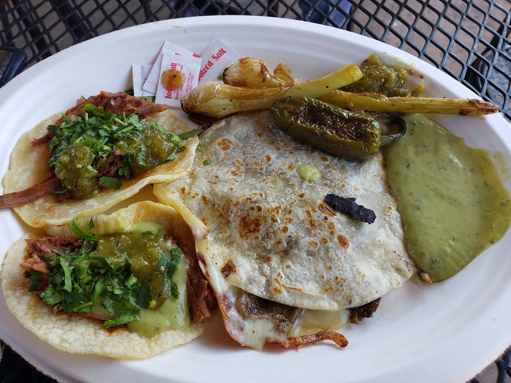 Taqueria 2 Potrillos | restaurant | 403 S D St, Perris, CA 92570, USA | 9514430888 OR +1 951-443-0888