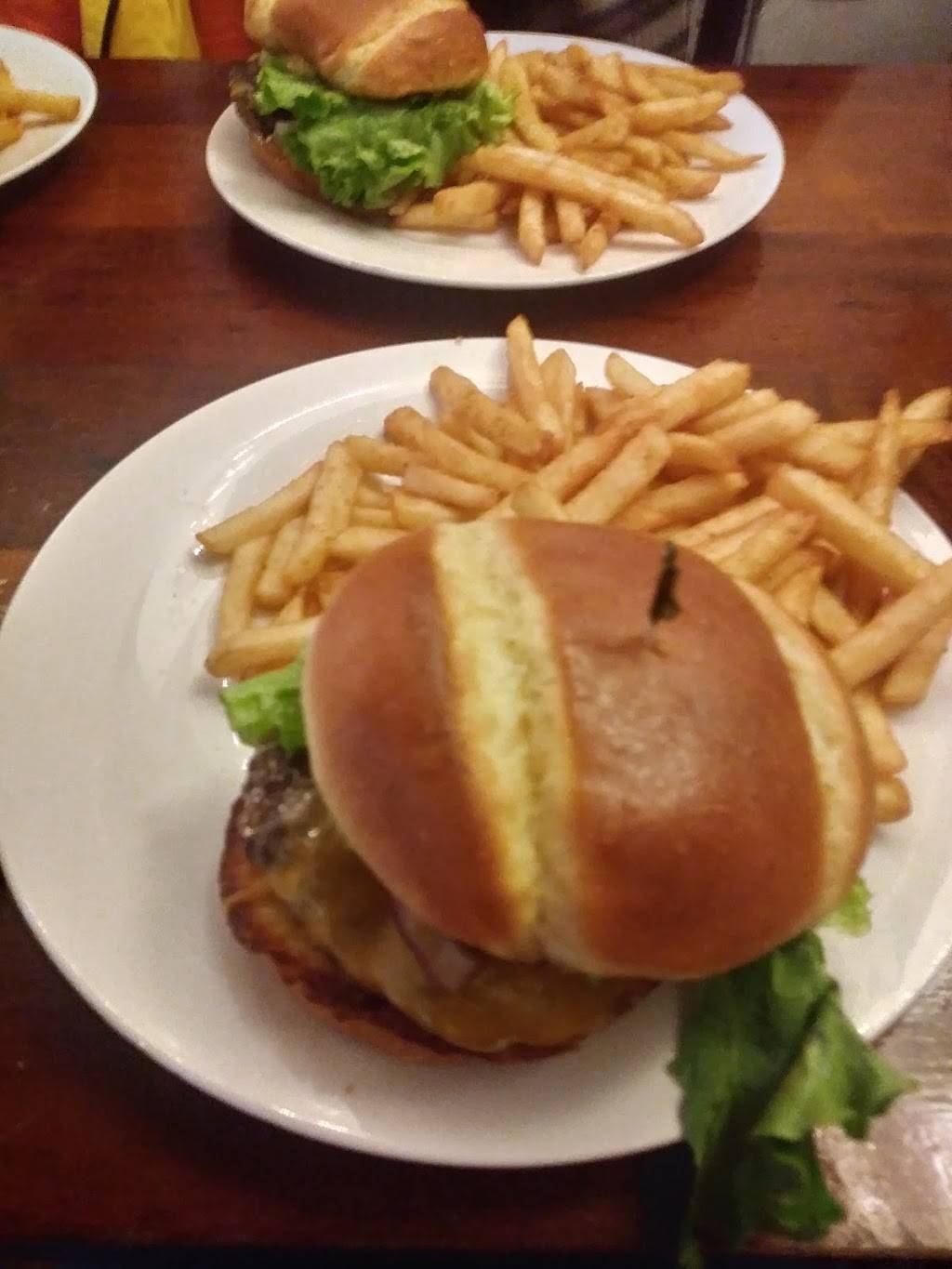 Hilltop Tavern | restaurant | 1800 Frankfort Ave, Louisville, KY 40206, USA | 5027422908 OR +1 502-742-2908