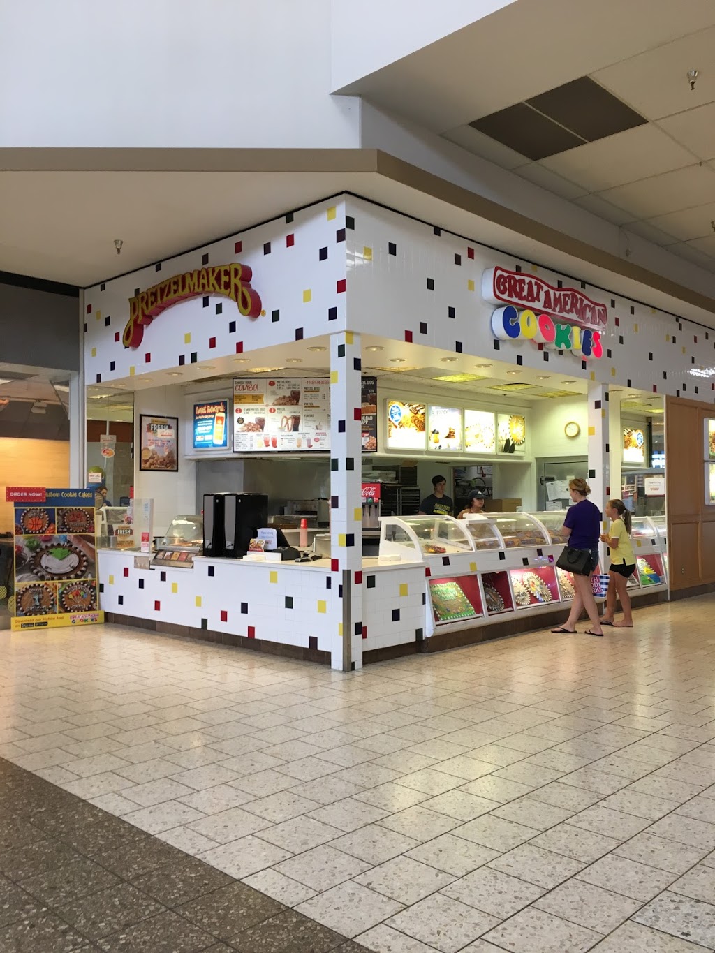 Pretzelmaker | restaurant | SOUTHERN HILLS MALL, 4400 Sergeant Rd #530, Sioux City, IA 51106, USA | 7122740109 OR +1 712-274-0109