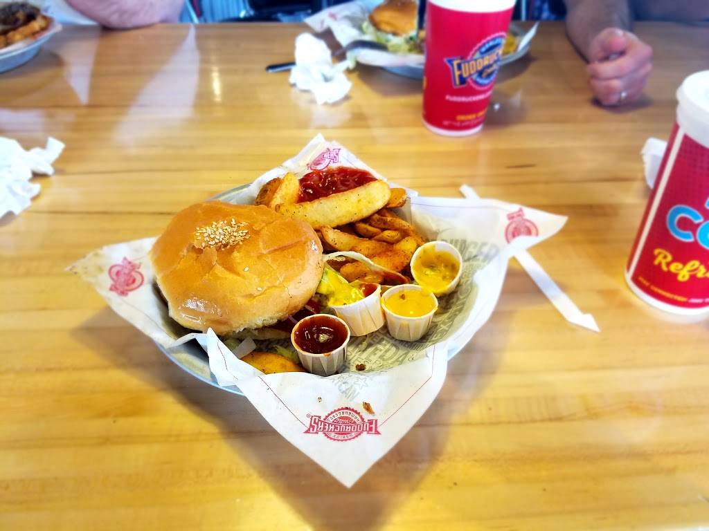 Fuddruckers | restaurant | 11654 Bandera Rd #112, San Antonio, TX 78250, USA | 2105563757 OR +1 210-556-3757