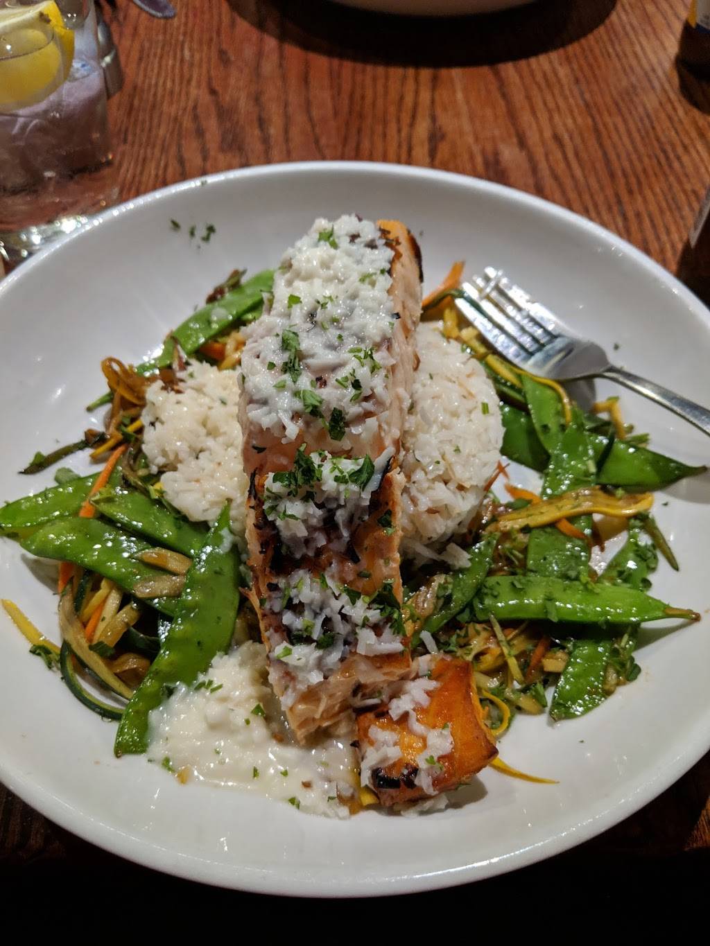 Maggie McFlys® Brookfield | restaurant | 3, 195 Federal Rd, Brookfield, CT 06804, USA | 2037757960 OR +1 203-775-7960