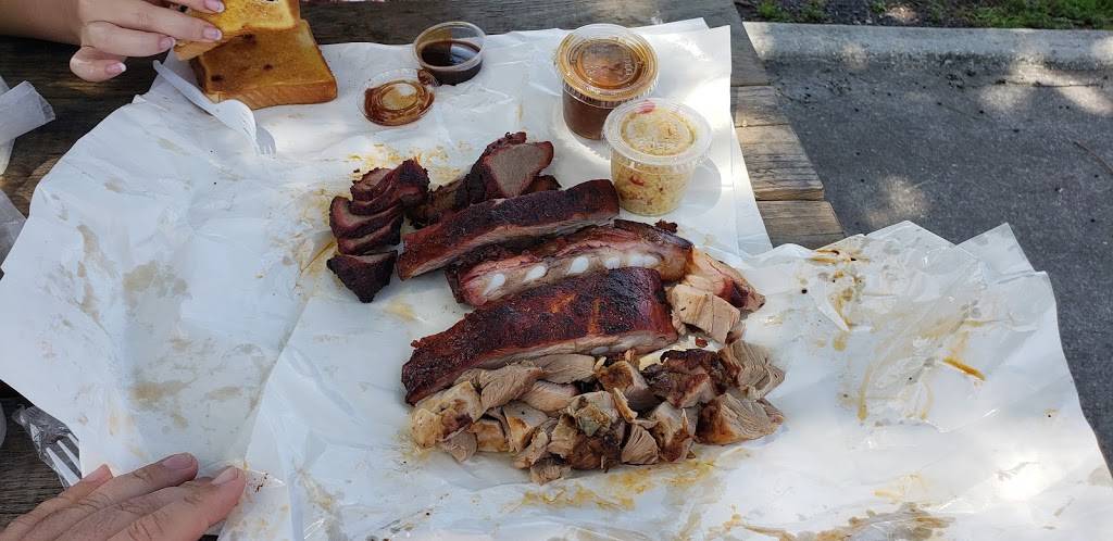 Smokin Ds BBQ | restaurant | 1409 N Ponce De Leon Blvd, St. Augustine, FL 32084, USA | 9042958952 OR +1 904-295-8952