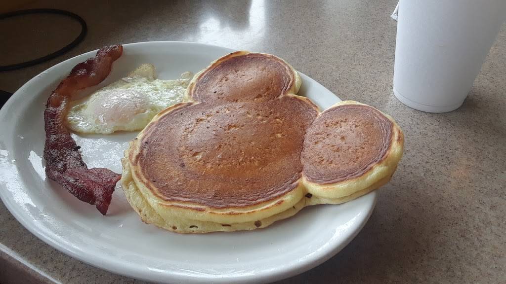 Yum Yum Restaurant | restaurant | 1303, 541 N D St, San Bernardino, CA 92401, USA | 9098850150 OR +1 909-885-0150