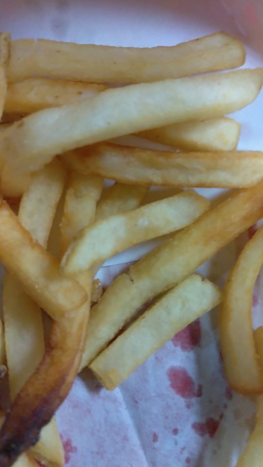 Wendys | restaurant | 525 Highland Springs Ave, Beaumont, CA 92223, USA | 9517696692 OR +1 951-769-6692