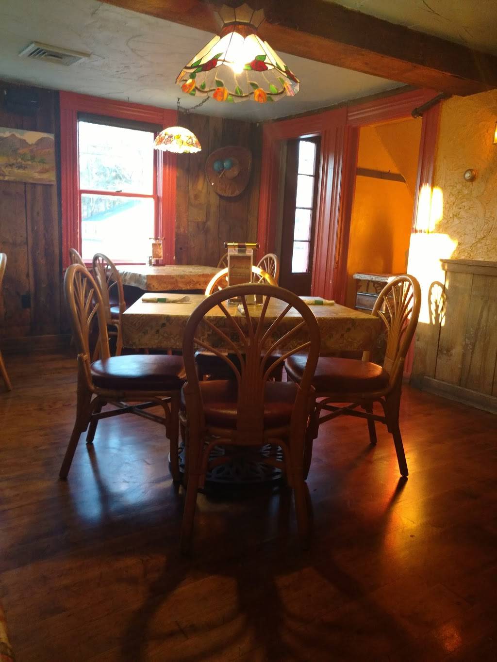 Tortilla Flat | restaurant | 595 Daniel Webster Hwy, Merrimack, NH 03054, USA | 6034244479 OR +1 603-424-4479