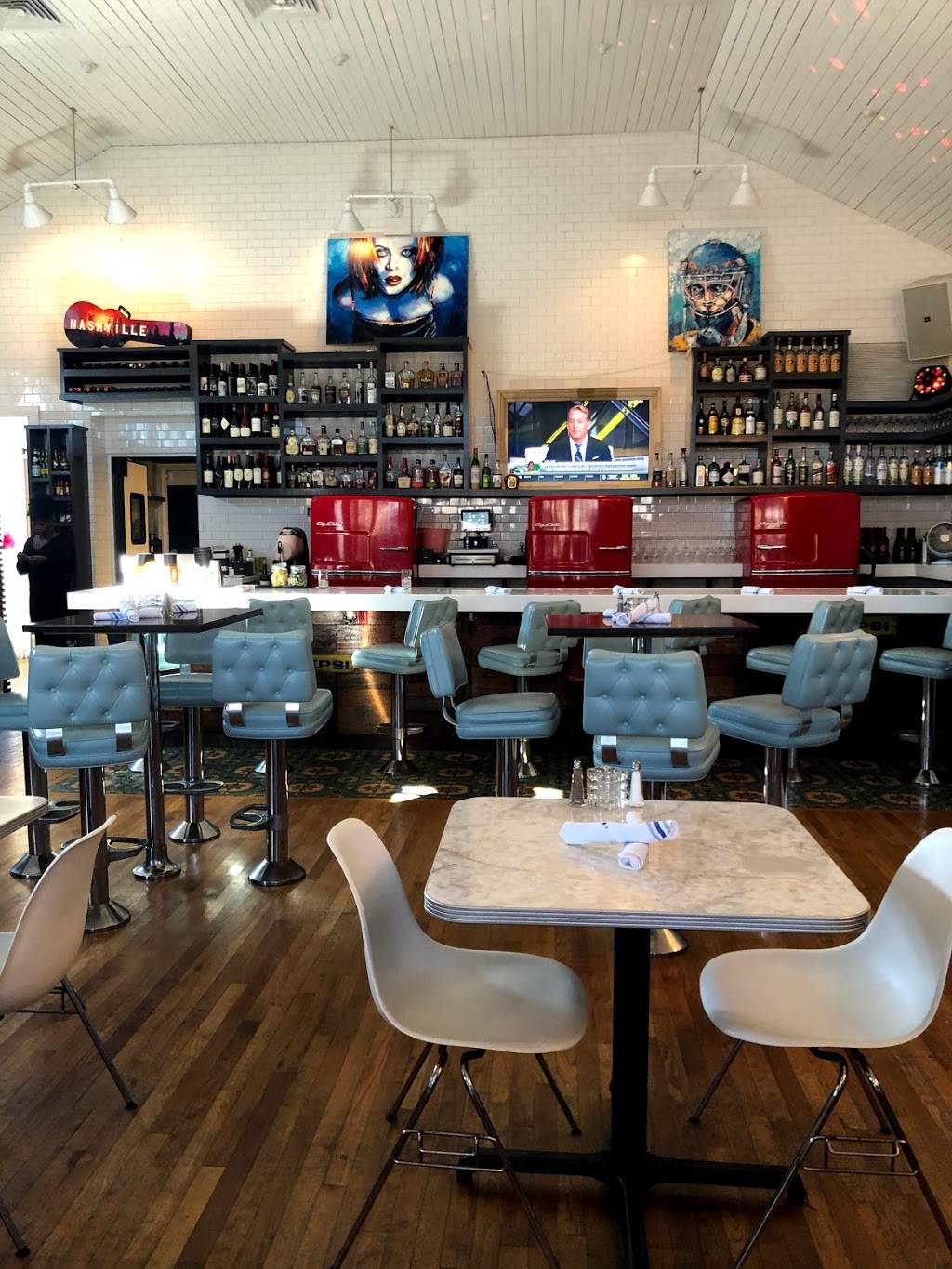 Ludlows Gumbo Bar & Steak | restaurant | 2403 12th Ave S, Nashville, TN 37204, USA | 6152929299 OR +1 615-292-9299