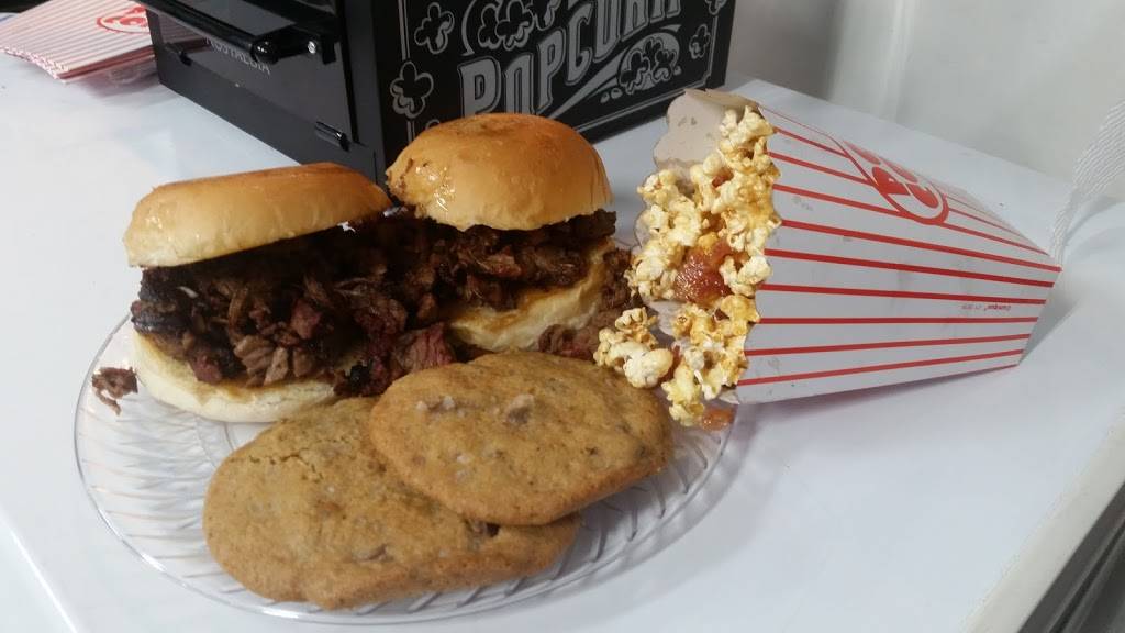 Texas PO Boys Food Truck | restaurant | New Braunfels St, New Braunfels, TX 78130, USA | 8305000034 OR +1 830-500-0034