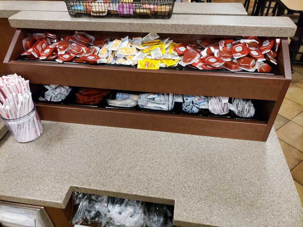 Chick-fil-A | restaurant | 3001 W Agua Fria Fwy, Phoenix, AZ 85027, USA | 6235813277 OR +1 623-581-3277