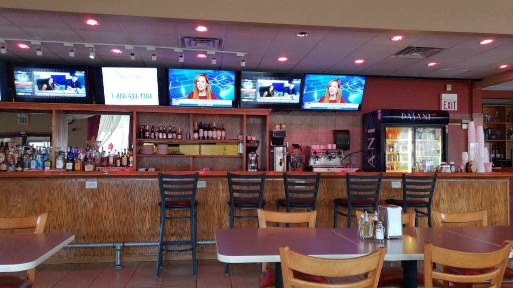 Eagle Restaurant | restaurant | 851 W Oakton St, Des Plaines, IL 60018, USA | 8474395600 OR +1 847-439-5600