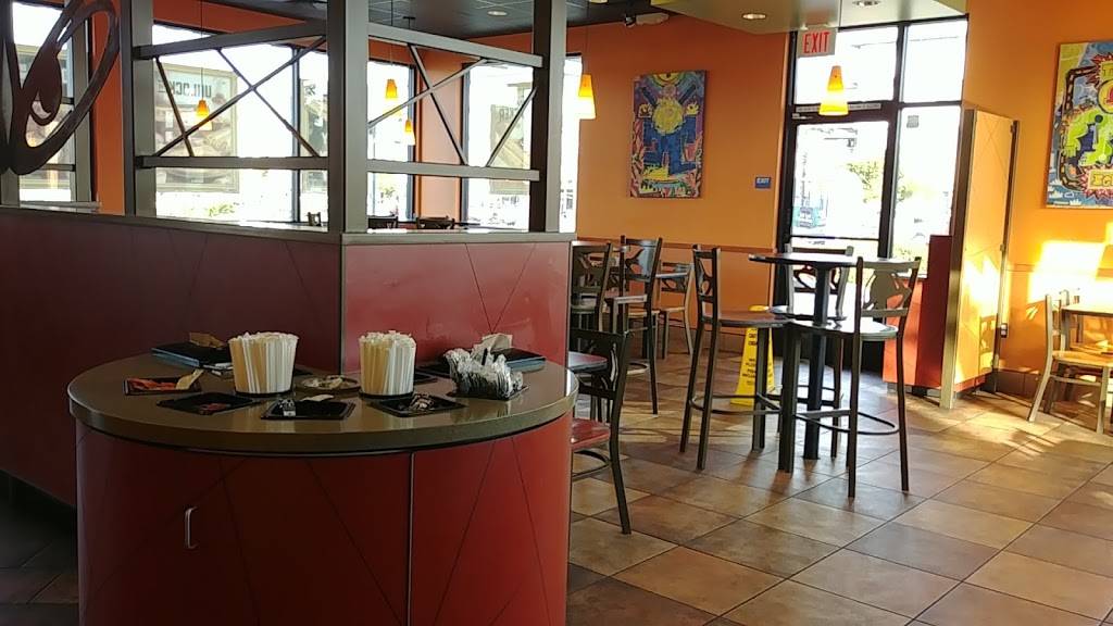 Taco Bell | meal takeaway | 7480 Edinger Ave, Huntington Beach, CA 92647, USA | 7148477463 OR +1 714-847-7463