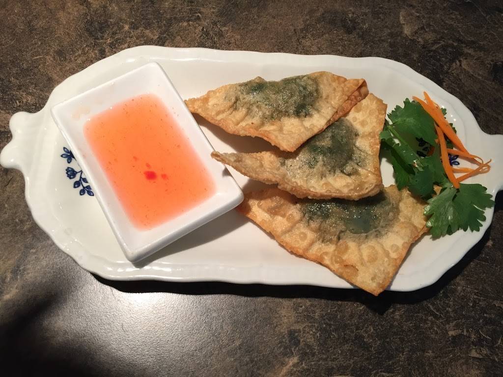 Cilantro Thai Kitchen | restaurant | 1509 W Devon Ave, Chicago, IL 60660, USA | 7732627797 OR +1 773-262-7797