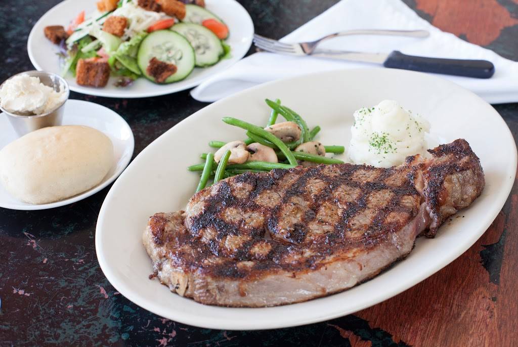 The Pennell Hotel & Restaurant | cafe | 102 W Ohio St, Butler, MO 64730, USA | 6602007333 OR +1 660-200-7333