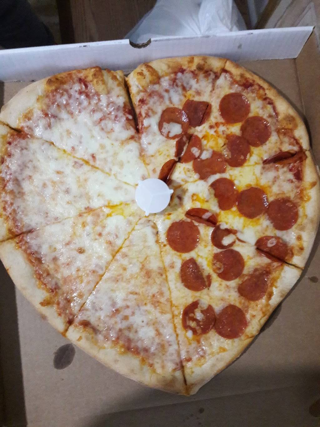 Giovannis Pizza | restaurant | 1027 N Mountain Rd, Harrisburg, PA 17112, USA | 7175408130 OR +1 717-540-8130