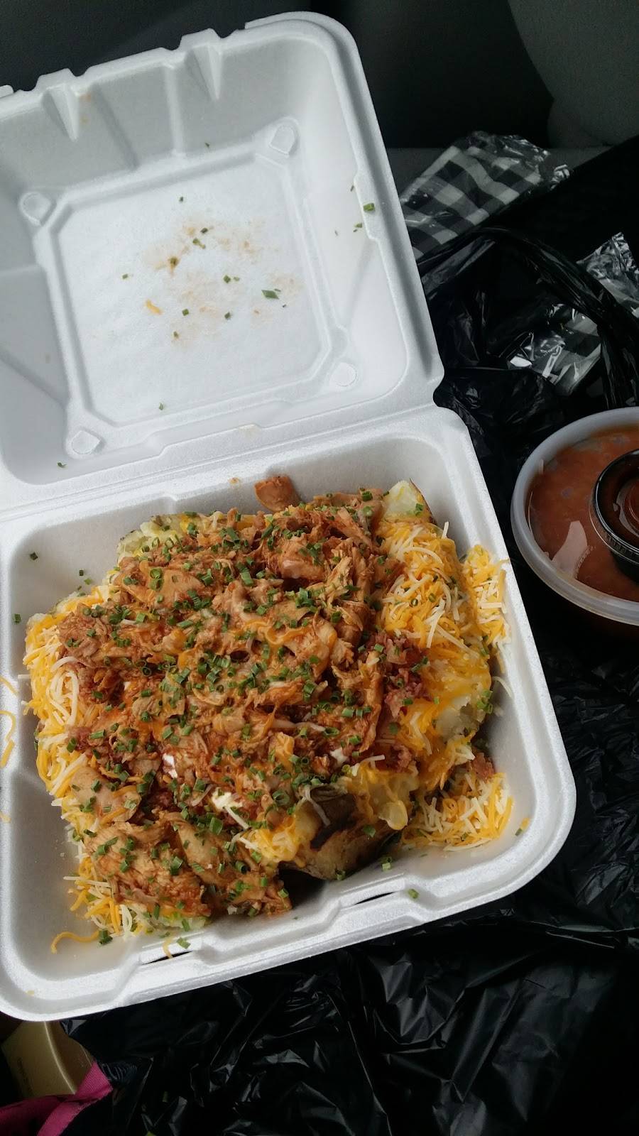 Outlaw Potato Shack | restaurant | 3160 W Ridge Rd, Rochester, NY 14626, USA | 5852276474 OR +1 585-227-6474