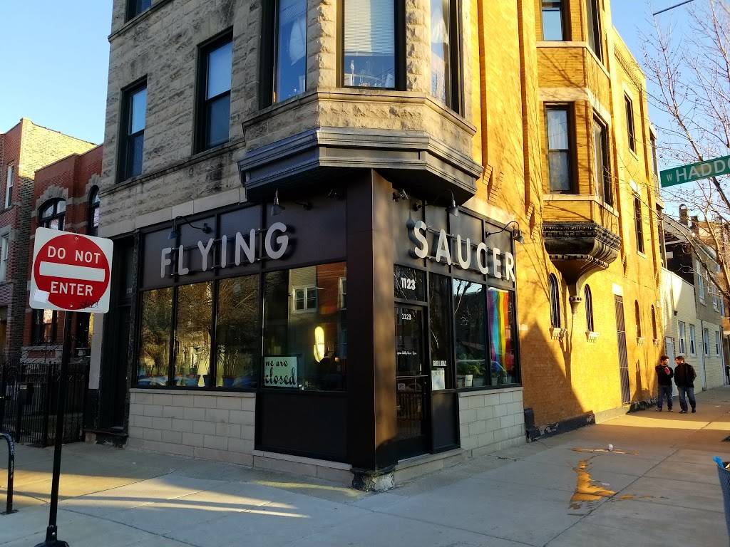 Flying Saucer | restaurant | 1123 N California Ave, Chicago, IL 60622, USA | 7733429076 OR +1 773-342-9076