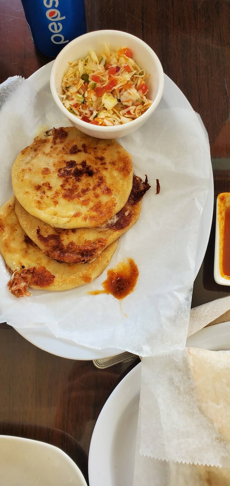 Coffee Burgers Grill | restaurant | 937 N Semoran Blvd, Orlando, FL 32807, USA | 4077371111 OR +1 407-737-1111