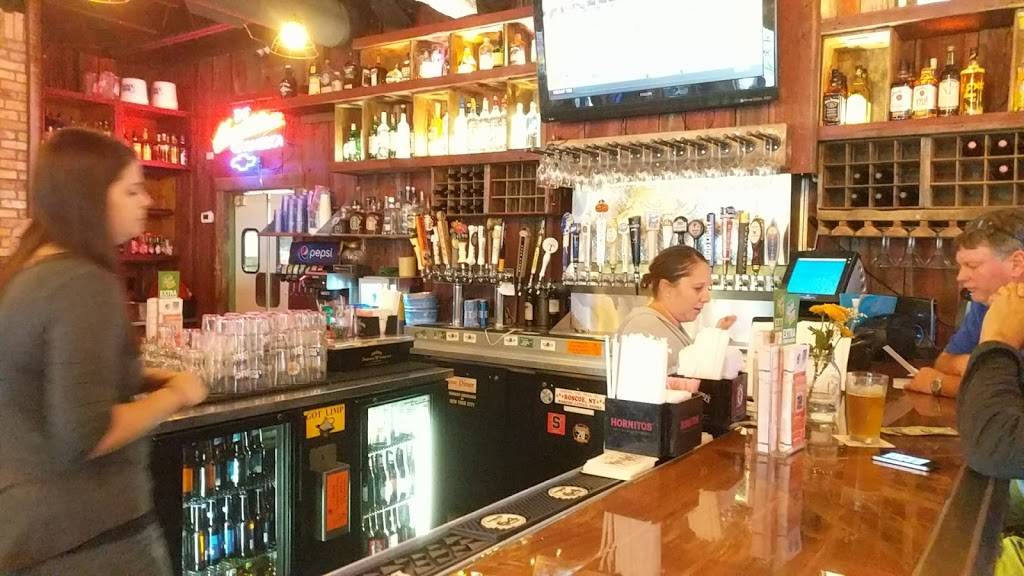 Limp Lizard Lounge Bar & Grill | restaurant | 4628 Onondaga Blvd, Syracuse, NY 13219, USA | 3154727897 OR +1 315-472-7897